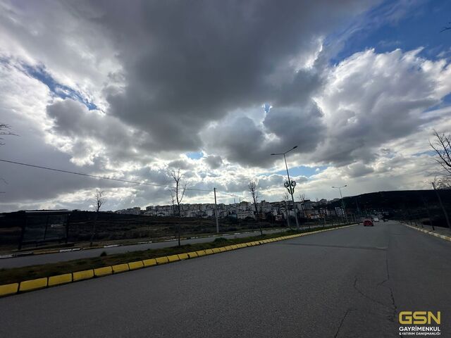 3-ÇAYIROVA ŞEKERPINAR GERİ DÖNÜŞÜMCÜLER SANAYİ SİTESİNİN YANINDA TİCARİ İMARLI 512 m2 HİSSELİ ARSA